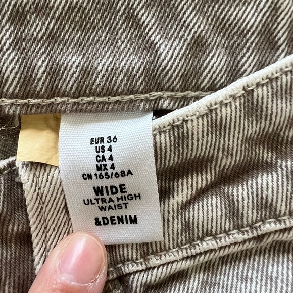 H&M Wide Leg Jeans - Picture 2 of 3